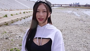 Mind-blowing big-breasted dancer chick college chick with awesome fashion that stands out from the standing position #Yuki #female college chick Part1